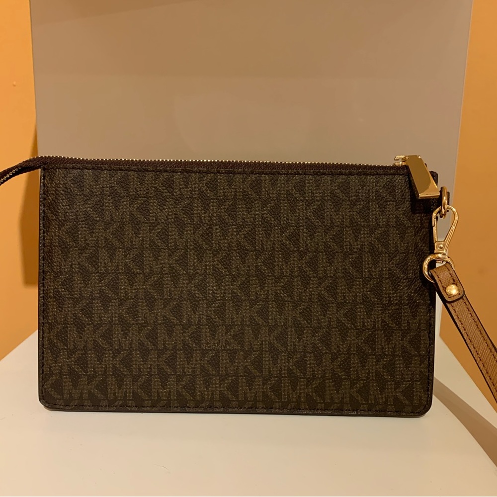 Michael Kors Clutch Brown and Tan - Picture 2 of 3